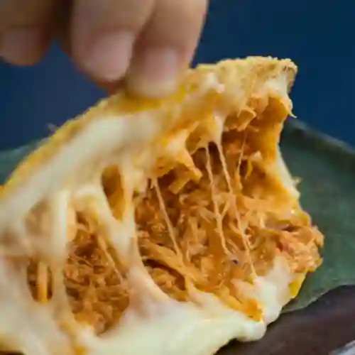 Quesadilla de Tinga de Pollo