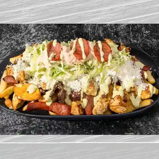 Salchipapa ranchipollo personal