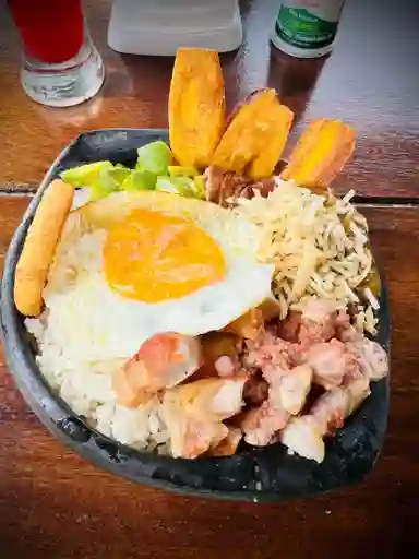 Cazuela de Frijoles