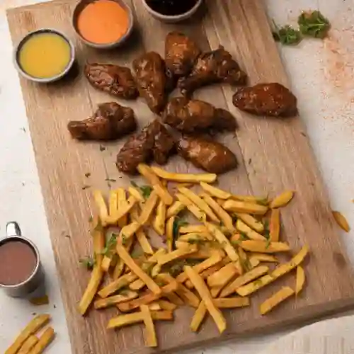 10 Piezas de Alas + Papas
