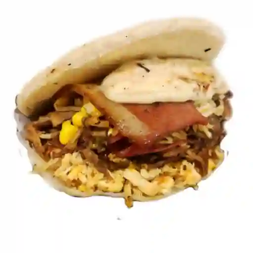 Arepa rellena de la casa