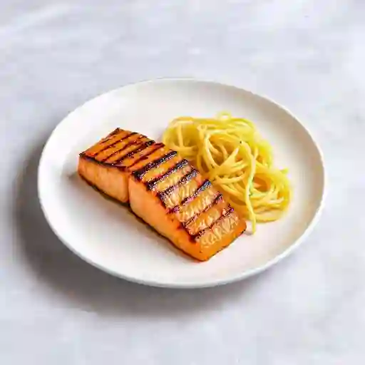 Salmon A La Plancha Con Pasta