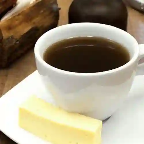 Aguadepanela con Queso