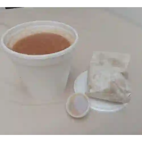 Frijol con Chicharrón