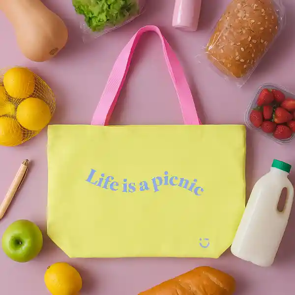 Bolsa de Compras Life is a Picnic Amarillo Miniso