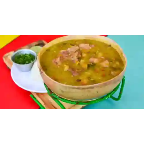 Guandú con Carne Sala