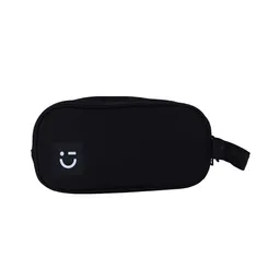 Cosmetiquera Con Correa Con Cara Sonriente Negro Miniso