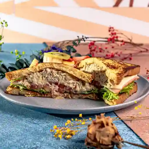 Sándwich de pollo