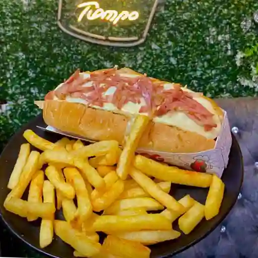 Perro caliente tradicional