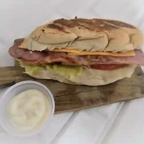 Sándwich Jamones