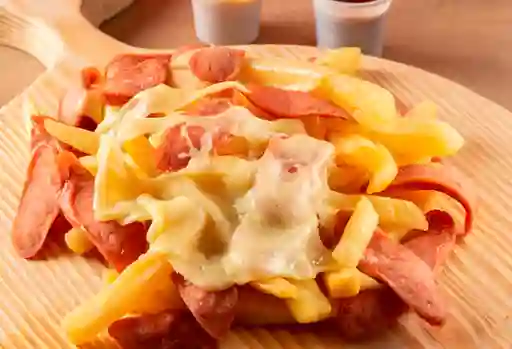 Salchipapa