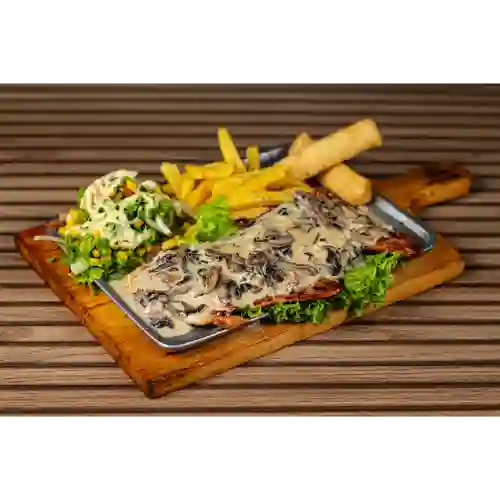 Pechuga en Salsa de Champiñones