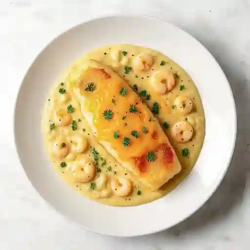 Filete en Salsa de Camarón Gratinado