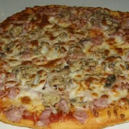 Pizza de Champiñón, Jamón y Pollo Mediana