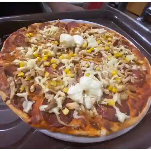 Pizza Pollo Quesudo