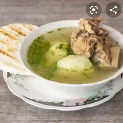 Caldo de Costilla