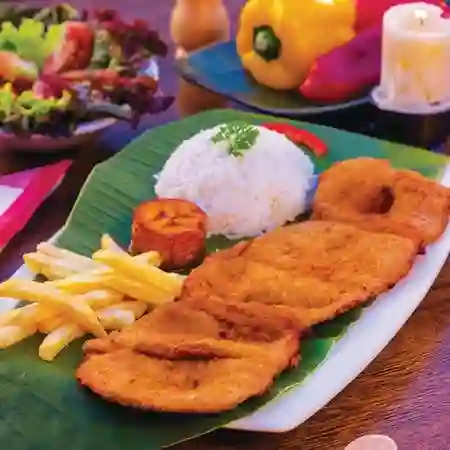 Mega Chuleta de Cerdo con Papas Francesa