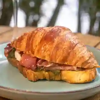 Croissant de serrano di bufala