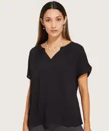 Blusa Manga Corta Con Cuello Mao Y Escote V