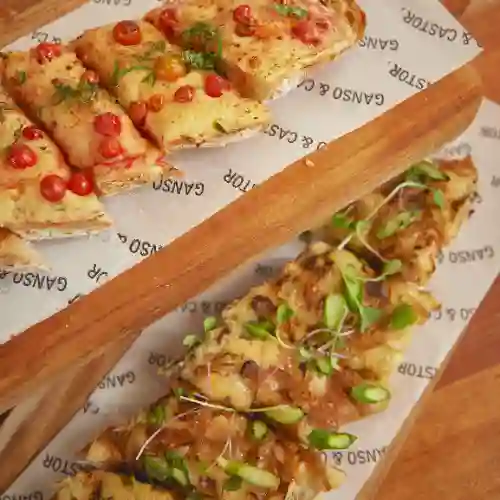 Pizza Baguette + 2 Bebidas + Postre