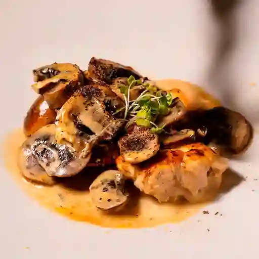 Pollo Champiñón