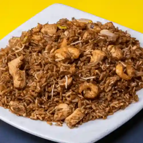 Arroz Chino Pollo y Camarones Mediano