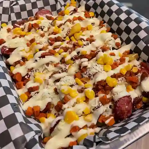 Salchipapa especial 1-2 personas