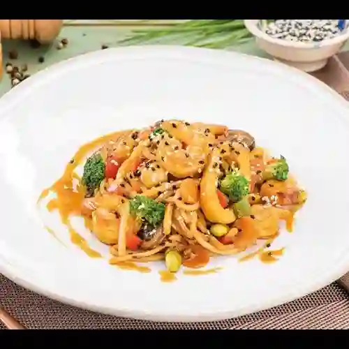 Spaguetti Marinera Al Wok
