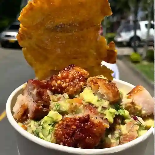 Tostón de chicharrón