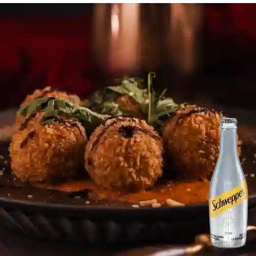 Combo Arancinnis de Bondiola + Schweppes Soda 300ml