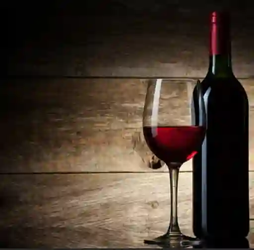 Vino Tinto de la Casa