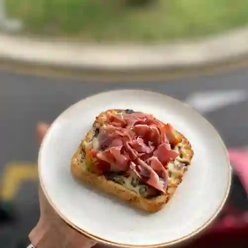 Tostada de Serrano