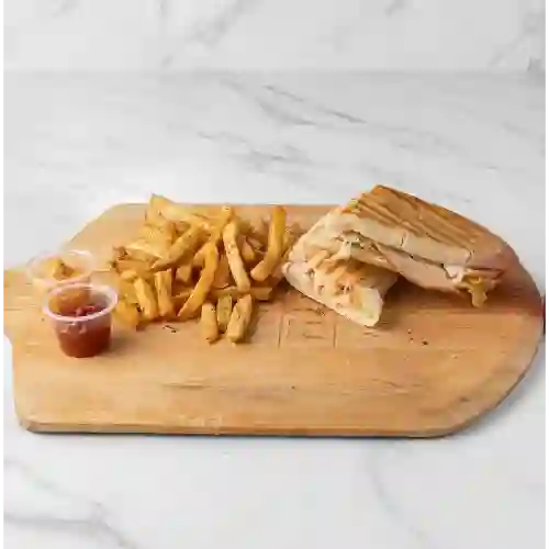 Sándwich de Salami y Peperoni