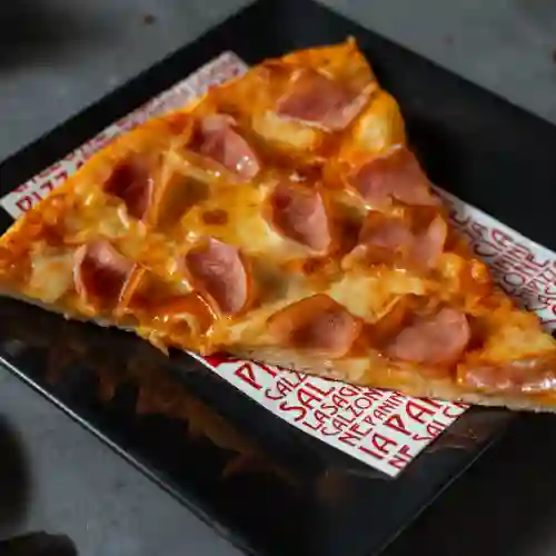 Pizza por Porción Jamón y Queso Mozzarella