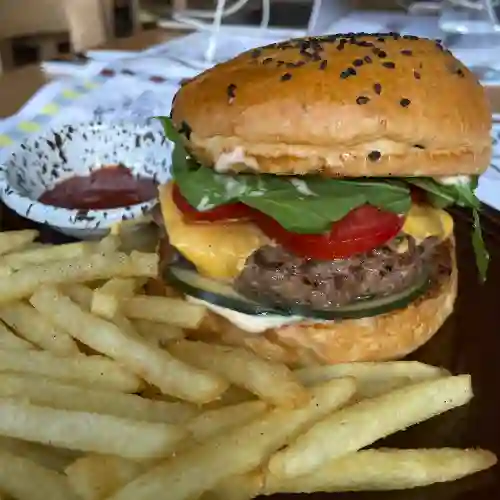 Classic Cheeseburger