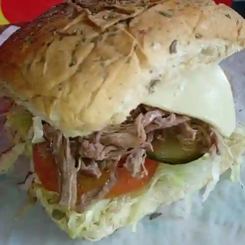 Sándwich Desmechado