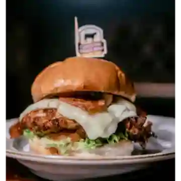 Hamburguesa Chiken & Cheese