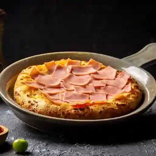 Pizza Jamón y Queso