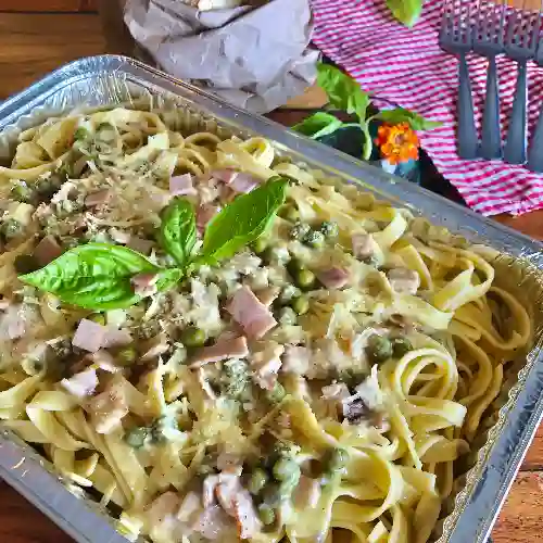 4 X Fettuccine Alfredo