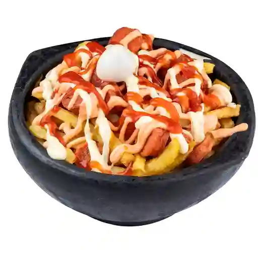 Salchipapa tradicional