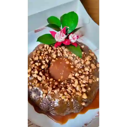 Torta de Naranja con Caramelo Salado y Macadamia
