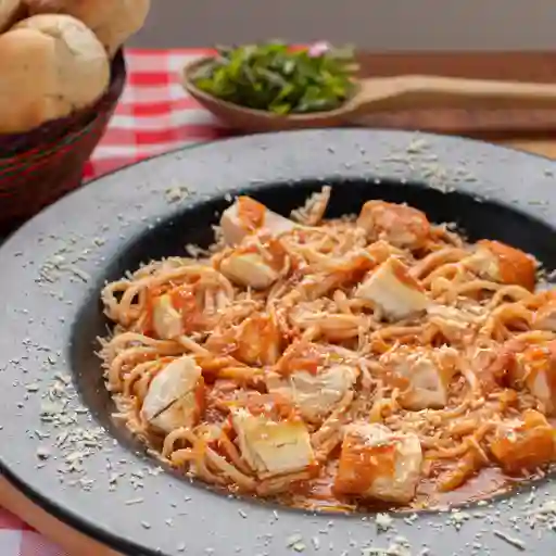 Espagueti con Pollo
