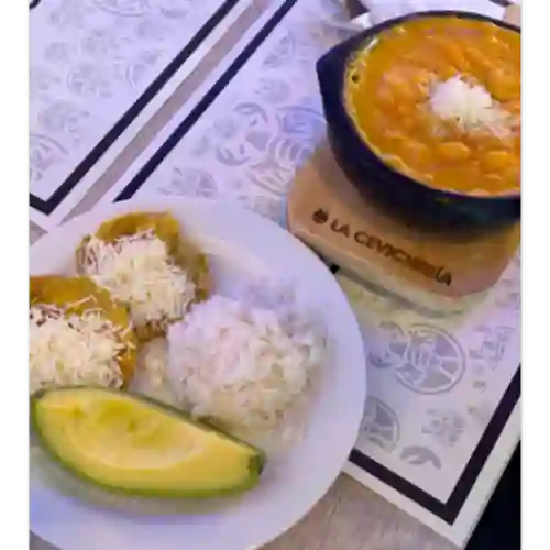 Cazuela de Mariscos Pequeña