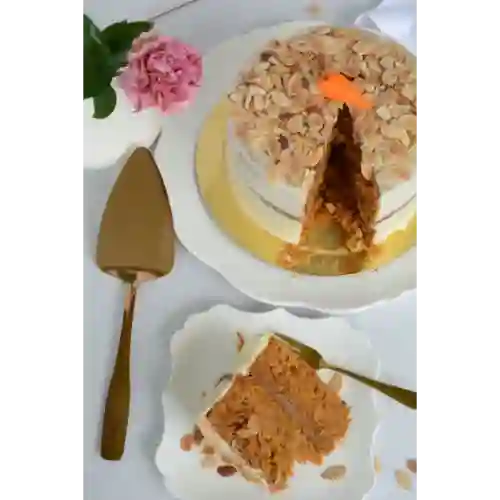 Porción Torta de Zanahoria