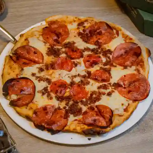 Pizza Carnívora