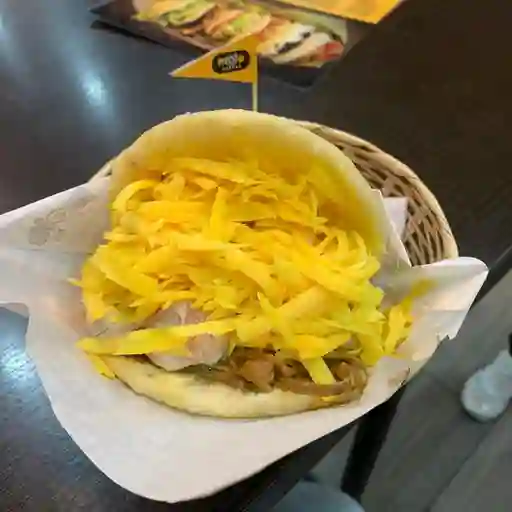 Arepa Combinada con 3 Sabores