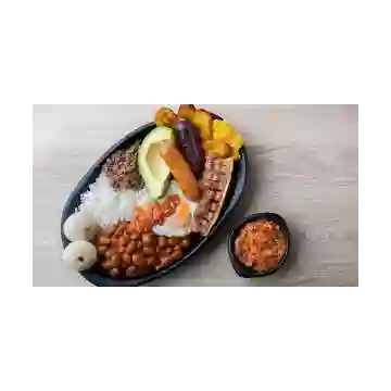 Bandeja Paisa de la Abuela