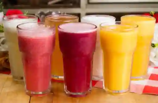 Jugos en Leche 16 Oz