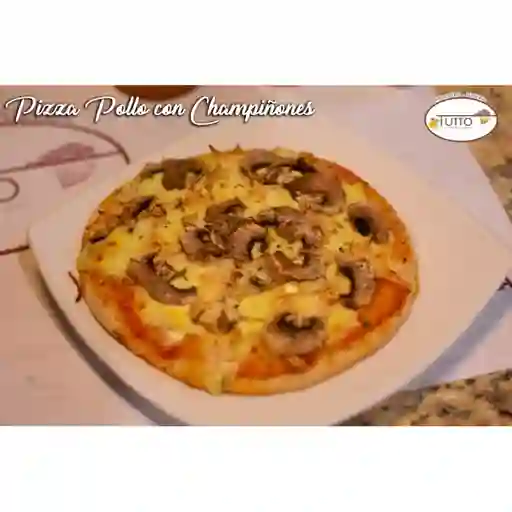 Pizza Pollo y Champiñones