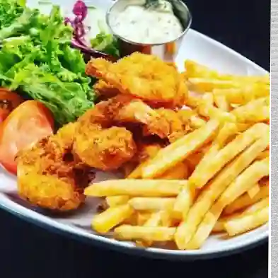 Camarones apanados + papas a la francess